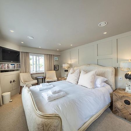 Wiveton Bell Hotel Блейкни Екстериор снимка