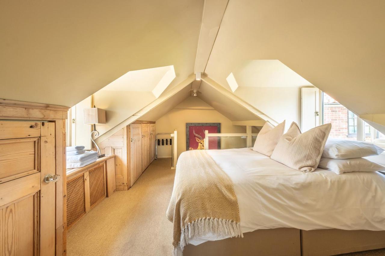 Wiveton Bell Hotel Блейкни Екстериор снимка