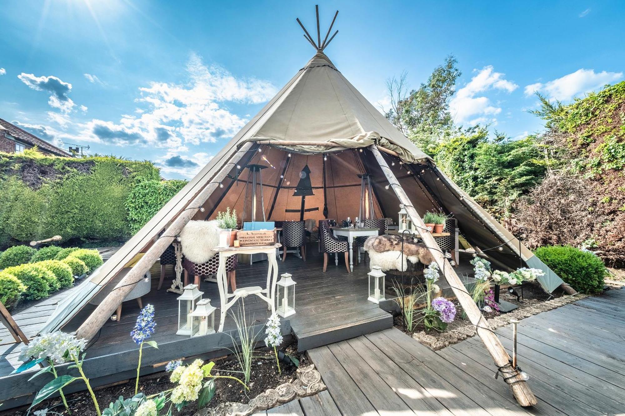 Wiveton Bell Hotel Блейкни Екстериор снимка