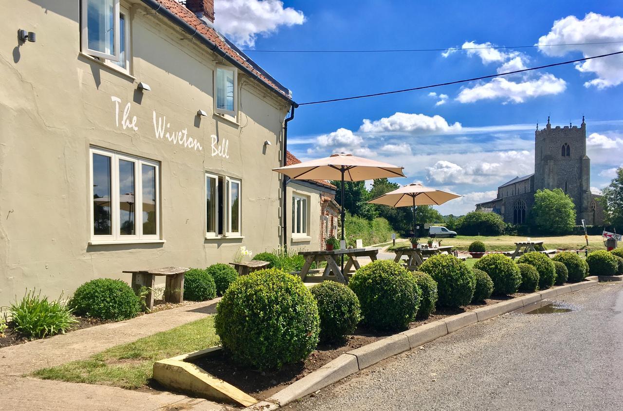 Wiveton Bell Hotel Блейкни Екстериор снимка